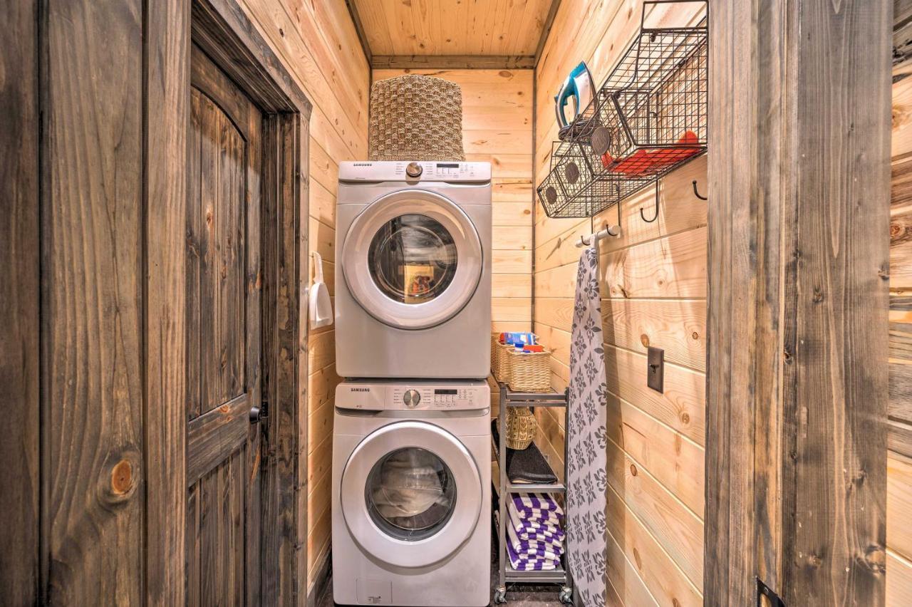 Luxury Cabin In The Woods With Hot Tub And Yard Games! Брокен-Боу Екстер'єр фото