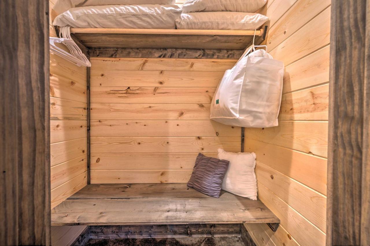 Luxury Cabin In The Woods With Hot Tub And Yard Games! Брокен-Боу Екстер'єр фото