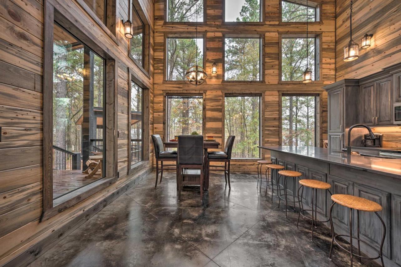 Luxury Cabin In The Woods With Hot Tub And Yard Games! Брокен-Боу Екстер'єр фото