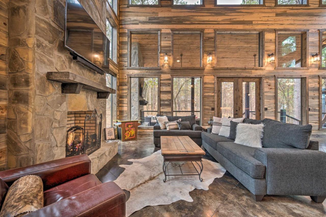 Luxury Cabin In The Woods With Hot Tub And Yard Games! Брокен-Боу Екстер'єр фото